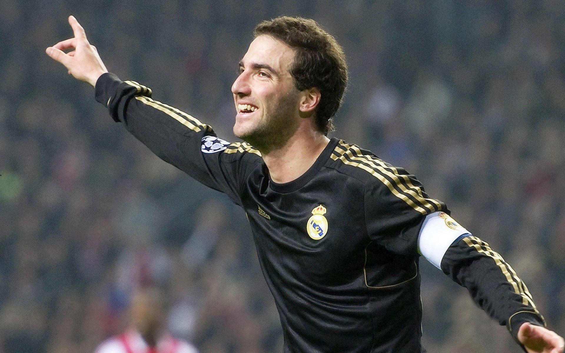 深度战术分析,揭秘顶级球队的制胜密码